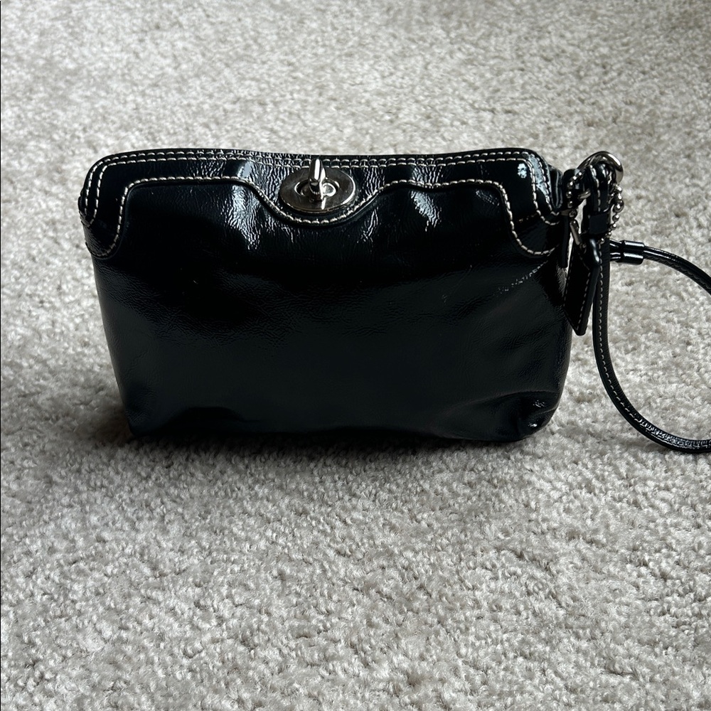 Coach Vintage Black Patent Leather turn lock Wristlet - Women Bags